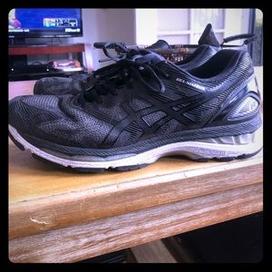 ASICS Gel-Nimbus; Size 10 W, 8 M, 42 Euro